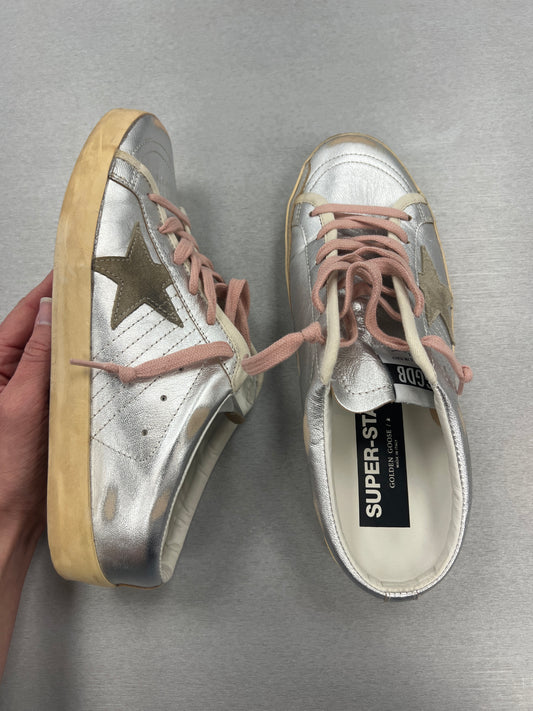 Shoes Sneakers By Golden Goose Size: 10