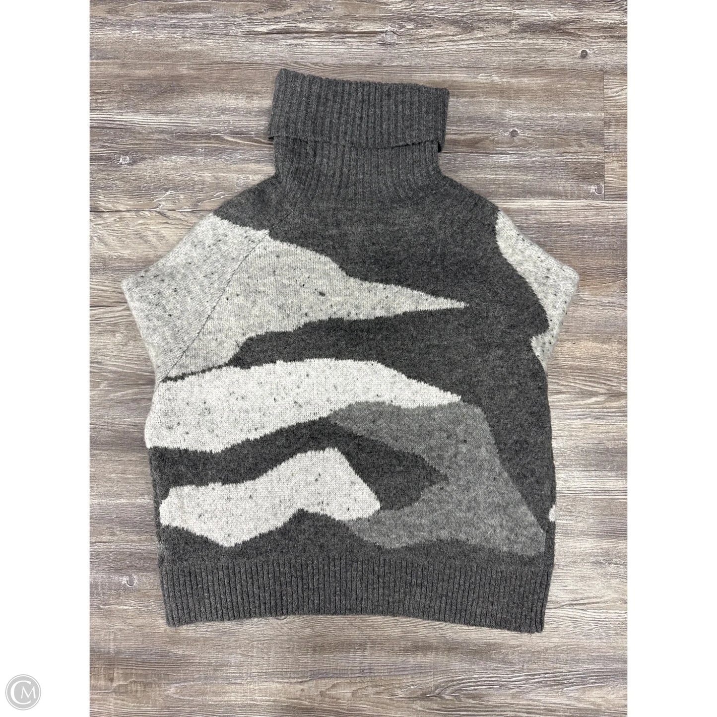 Sweater By John + Jenn In Grey, Size: S