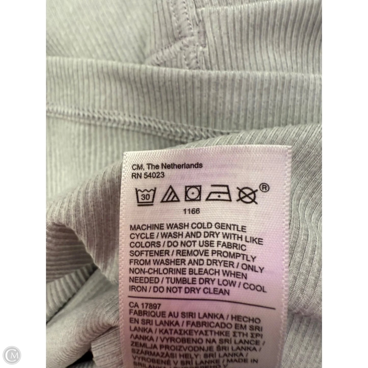 Athletic Top Long Sleeve Crewneck By Athleta In Grey, Size: L