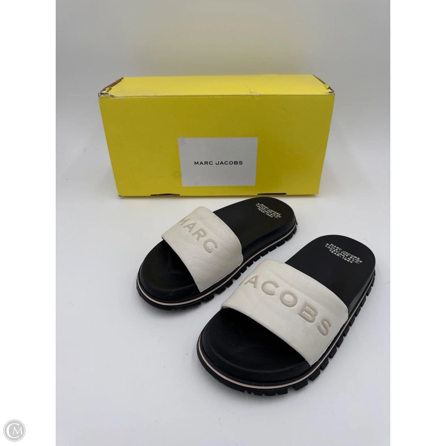 Shoes Designer By Marc Jacobs In Black & White, Size: 7
