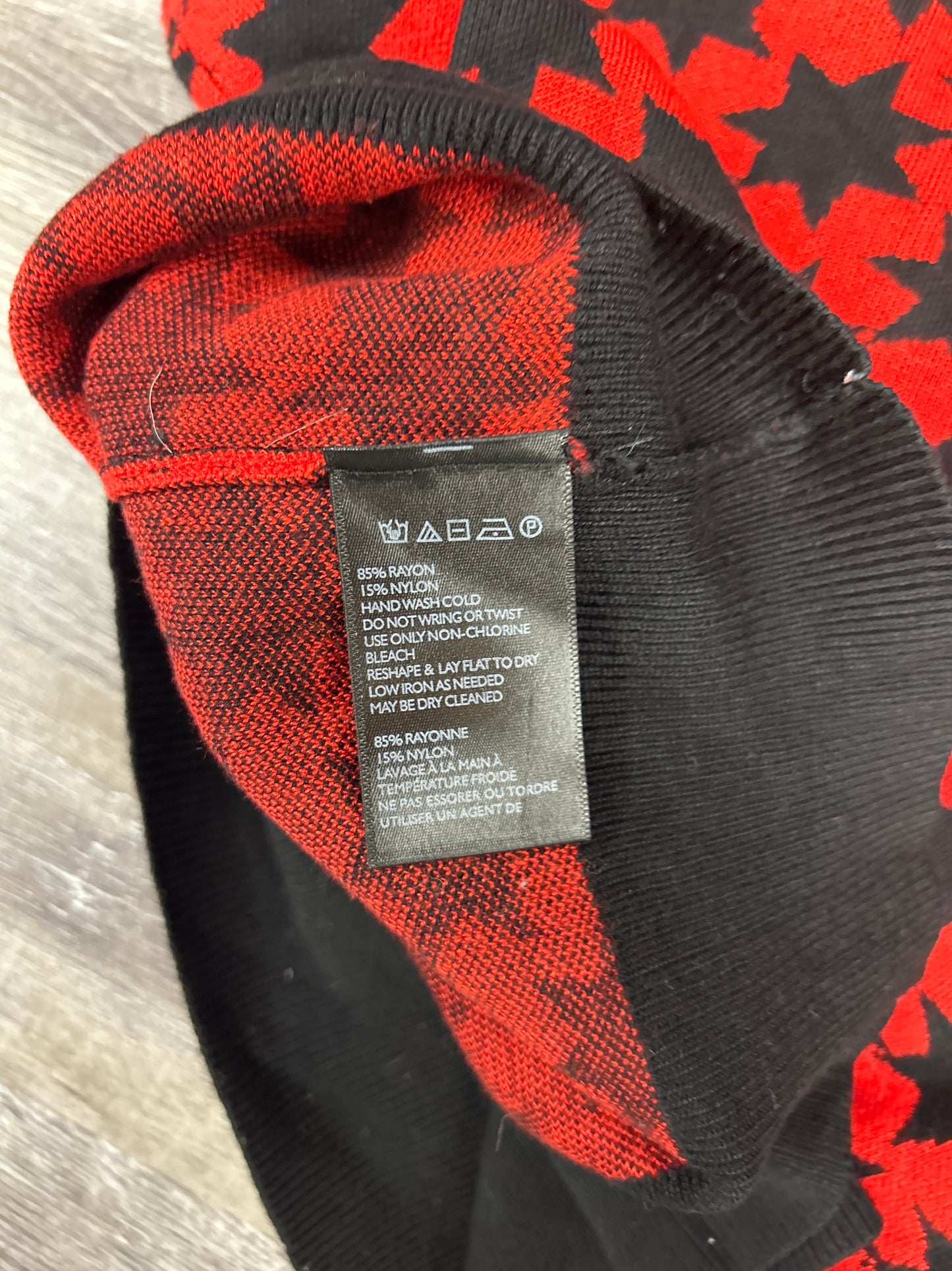 Sweater By Alice & Uo In Black & Red, Size: L