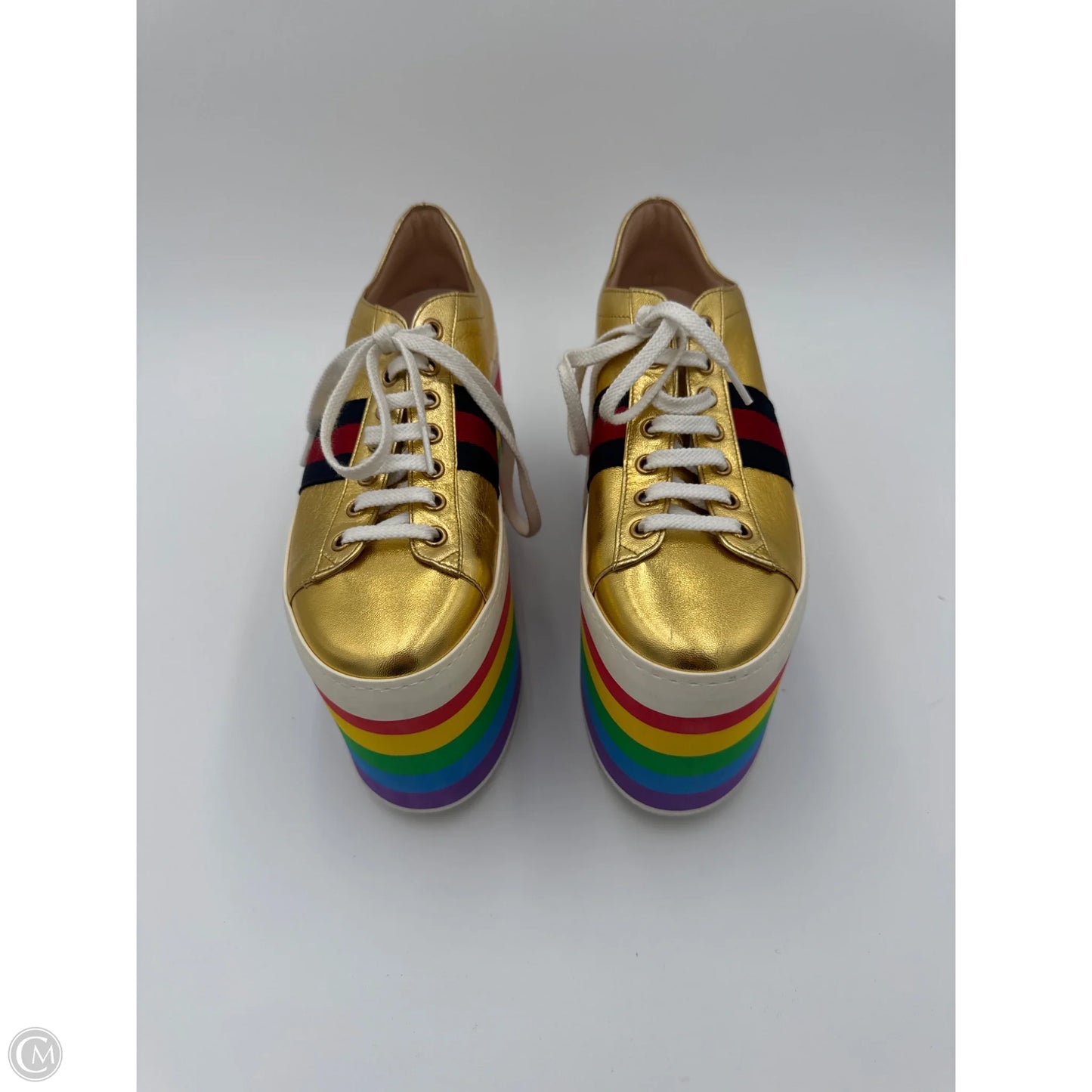 Shoes Luxury Designer By Gucci In Rainbow Print, Size: 8