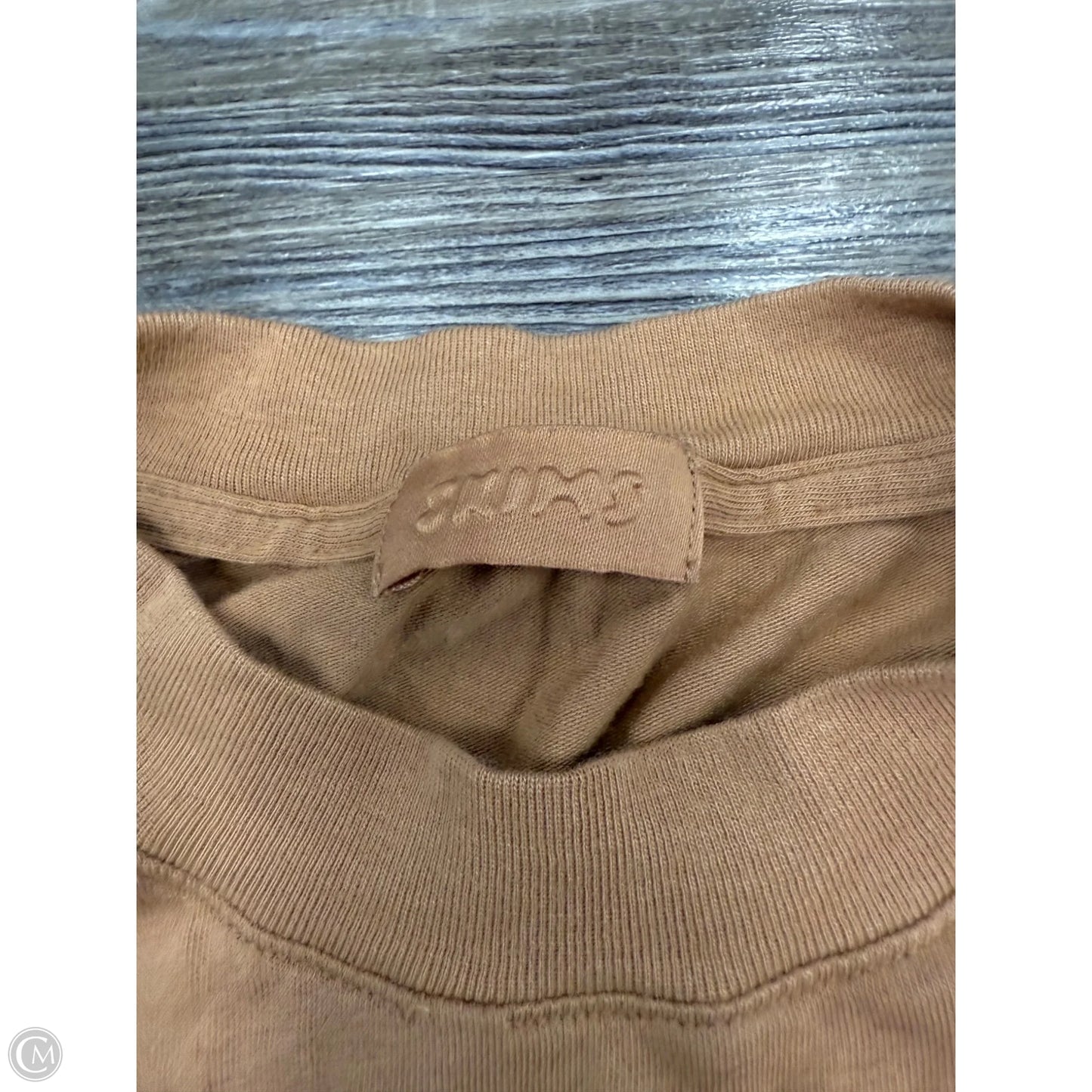 Top Long Sleeve By Skims In Tan, Size: M