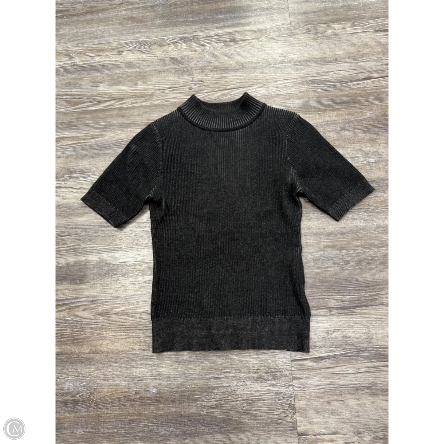 Top Short Sleeve By John + Jenn In Grey, Size: Xs
