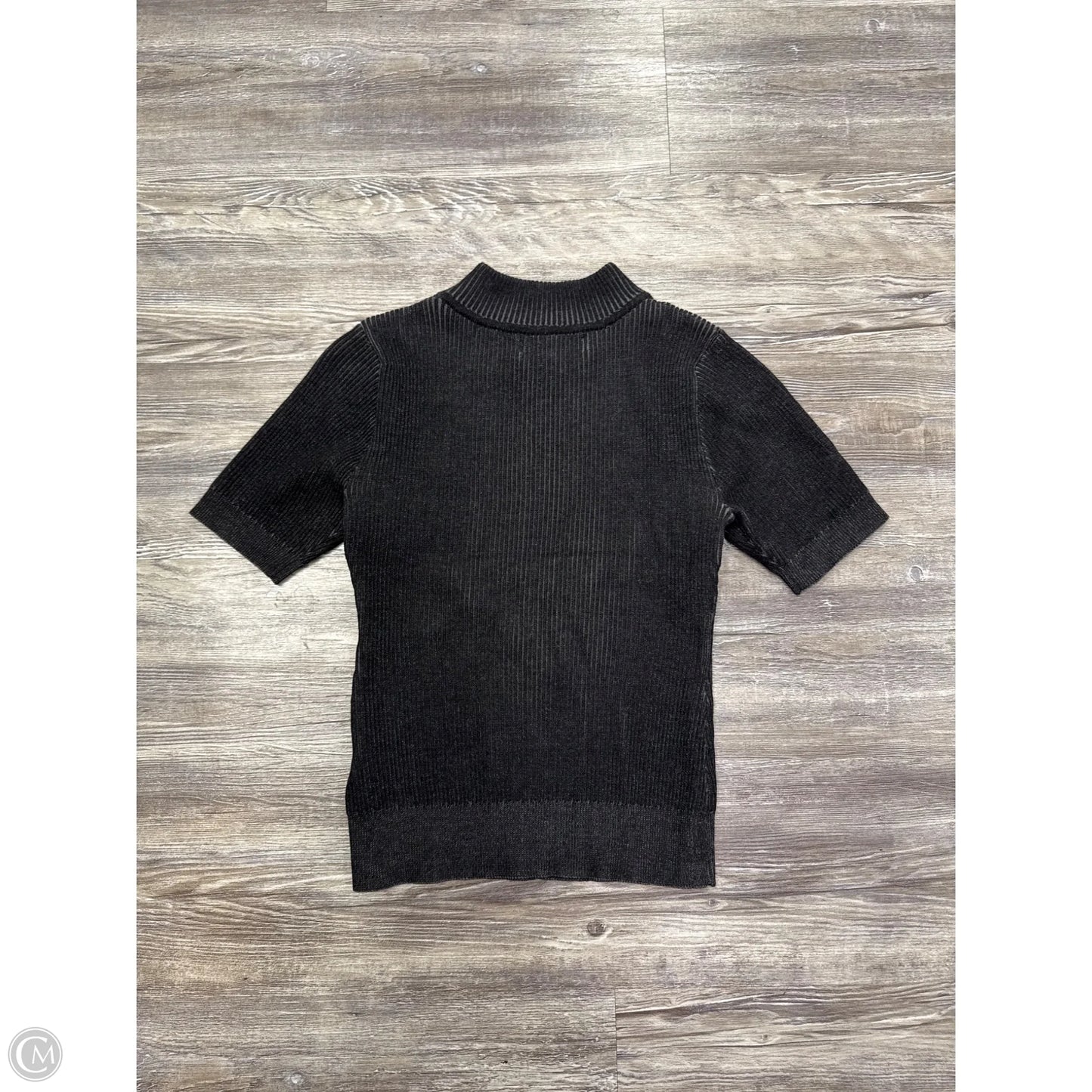 Top Short Sleeve By John + Jenn In Grey, Size: Xs