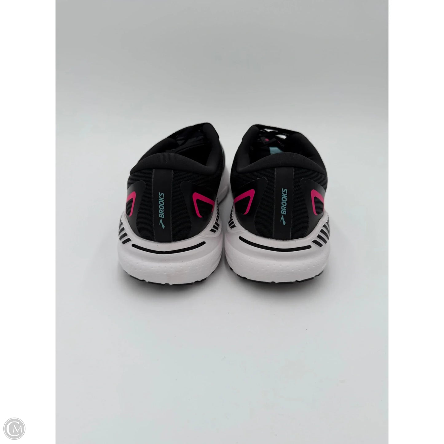 Shoes Athletic By Brooks In Black & Pink, Size: 10.5