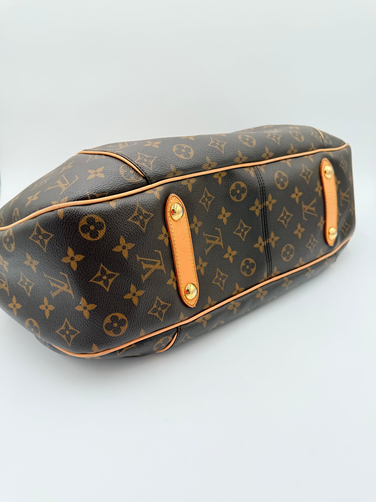 Handbag Luxury Designer By Louis Vuitton In Brown, Size:Large