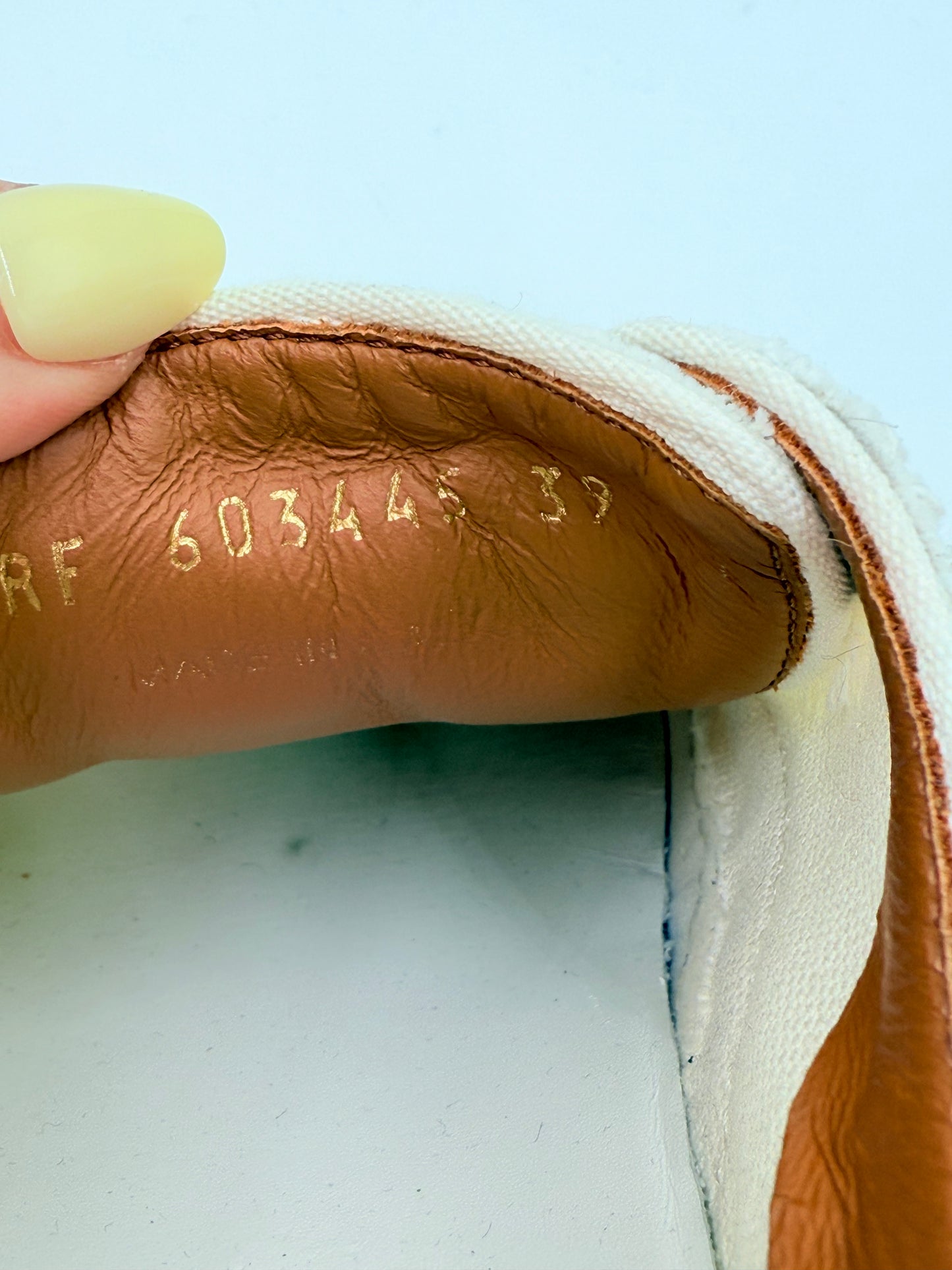 Shoes Luxury Designer By Yves Saint Laurent In Cream, Size:8.5