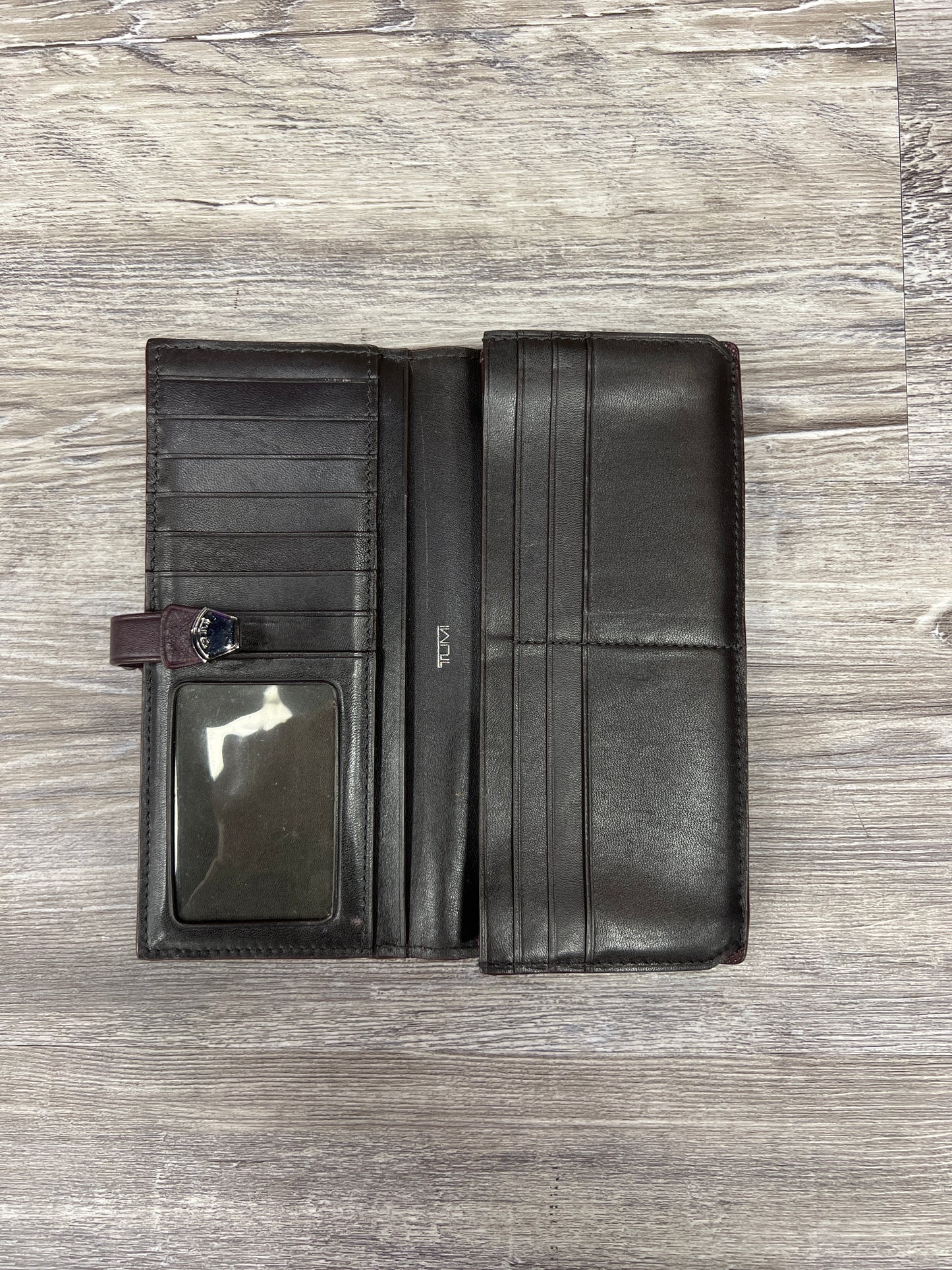Wallet Designer By Tumi Size: Medium