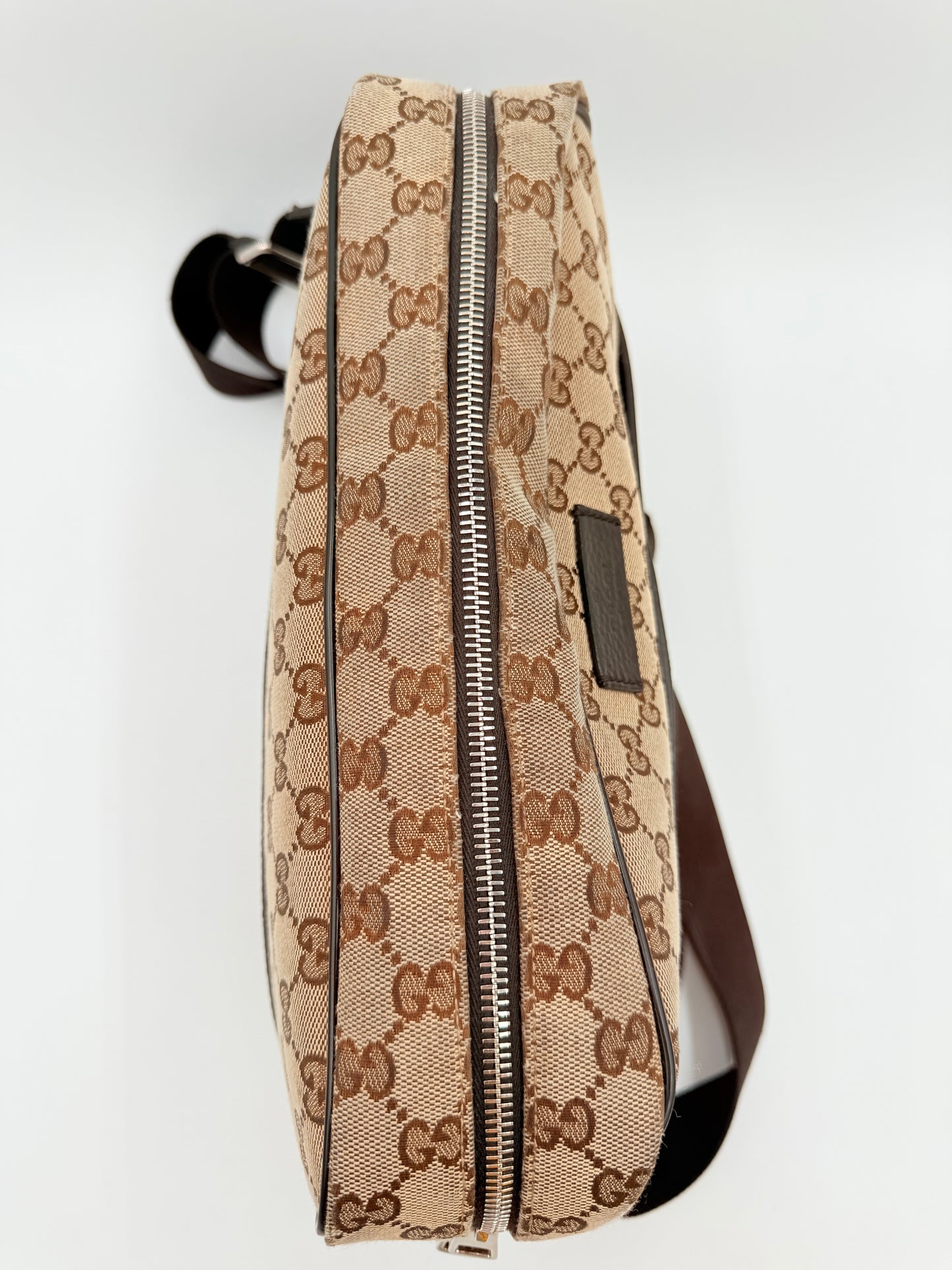 Crossbody Luxury Designer By Gucci In Tan, Size:Medium