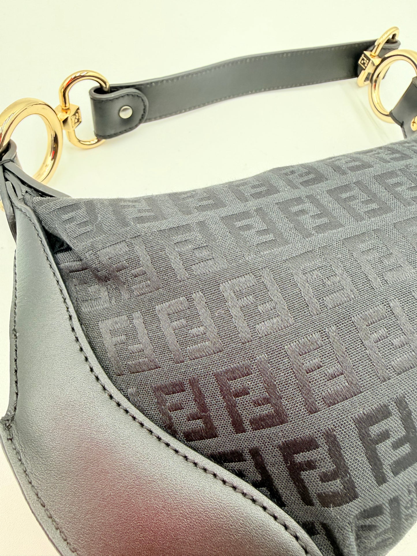 Handbag Luxury Designer By Fendi In Black, Size:Small