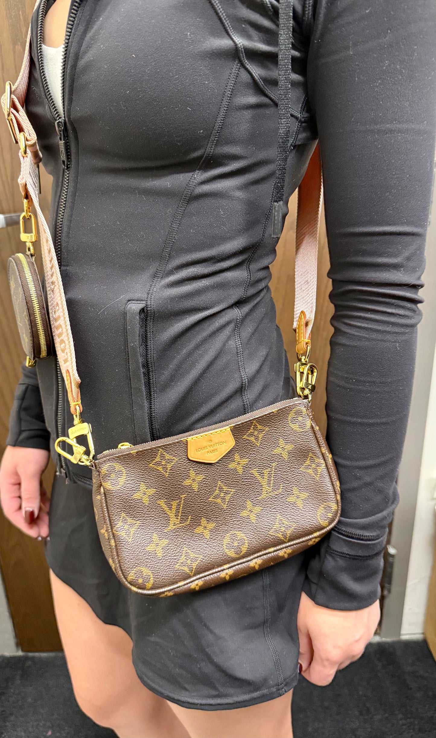 Crossbody Luxury Designer By Louis Vuitton In Brown & Pink, Size:Medium