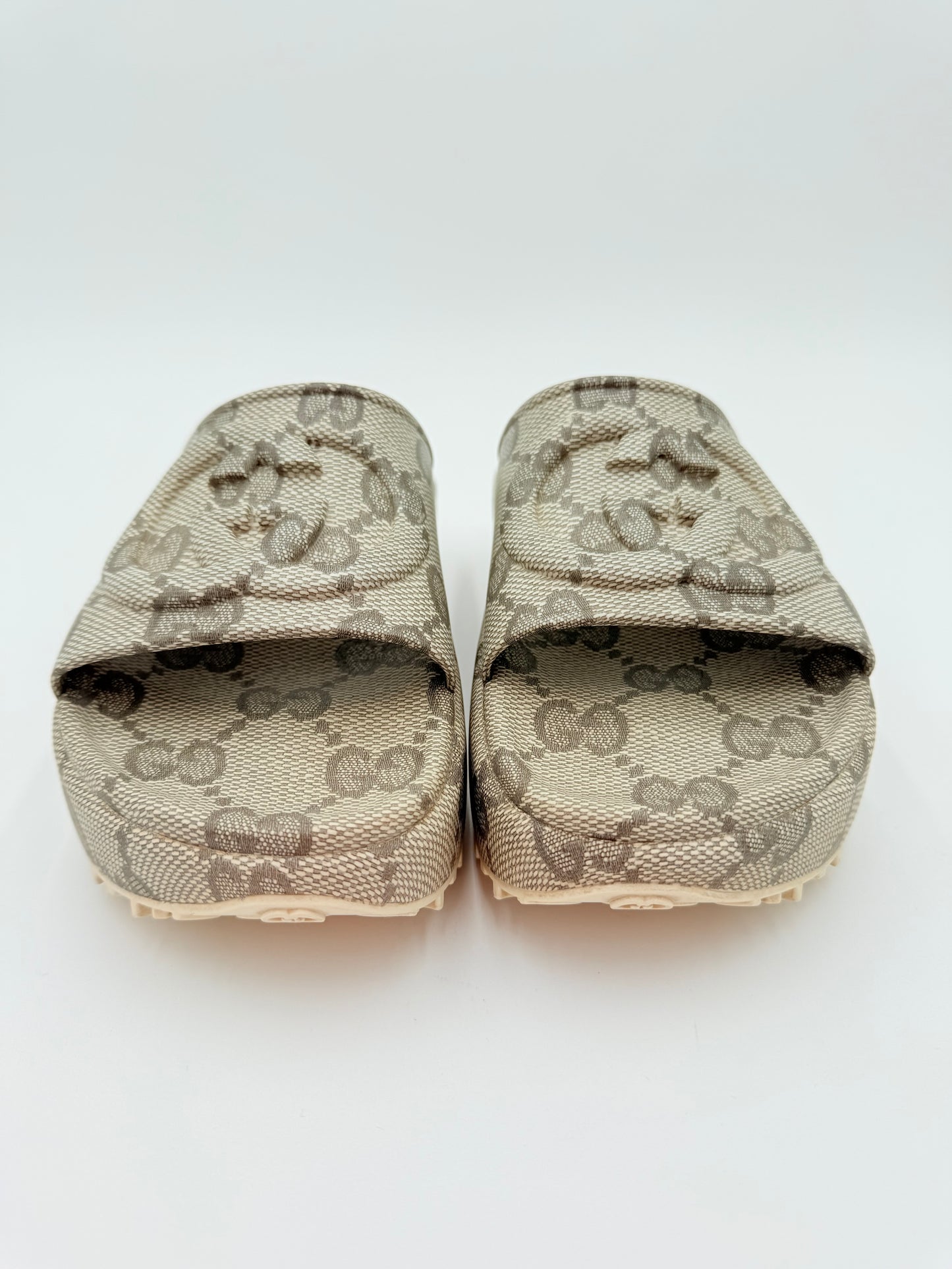 Sandals Luxury Designer By Gucci In Tan, Size:7