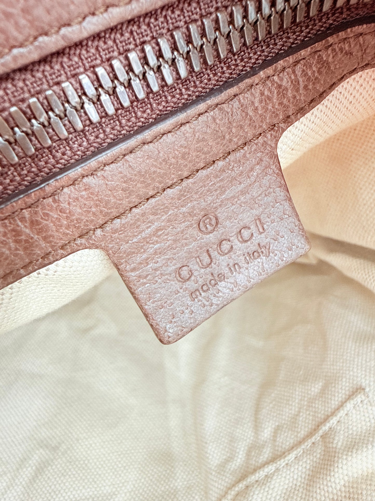 Crossbody Luxury Designer By Gucci In Multi, Size:Medium