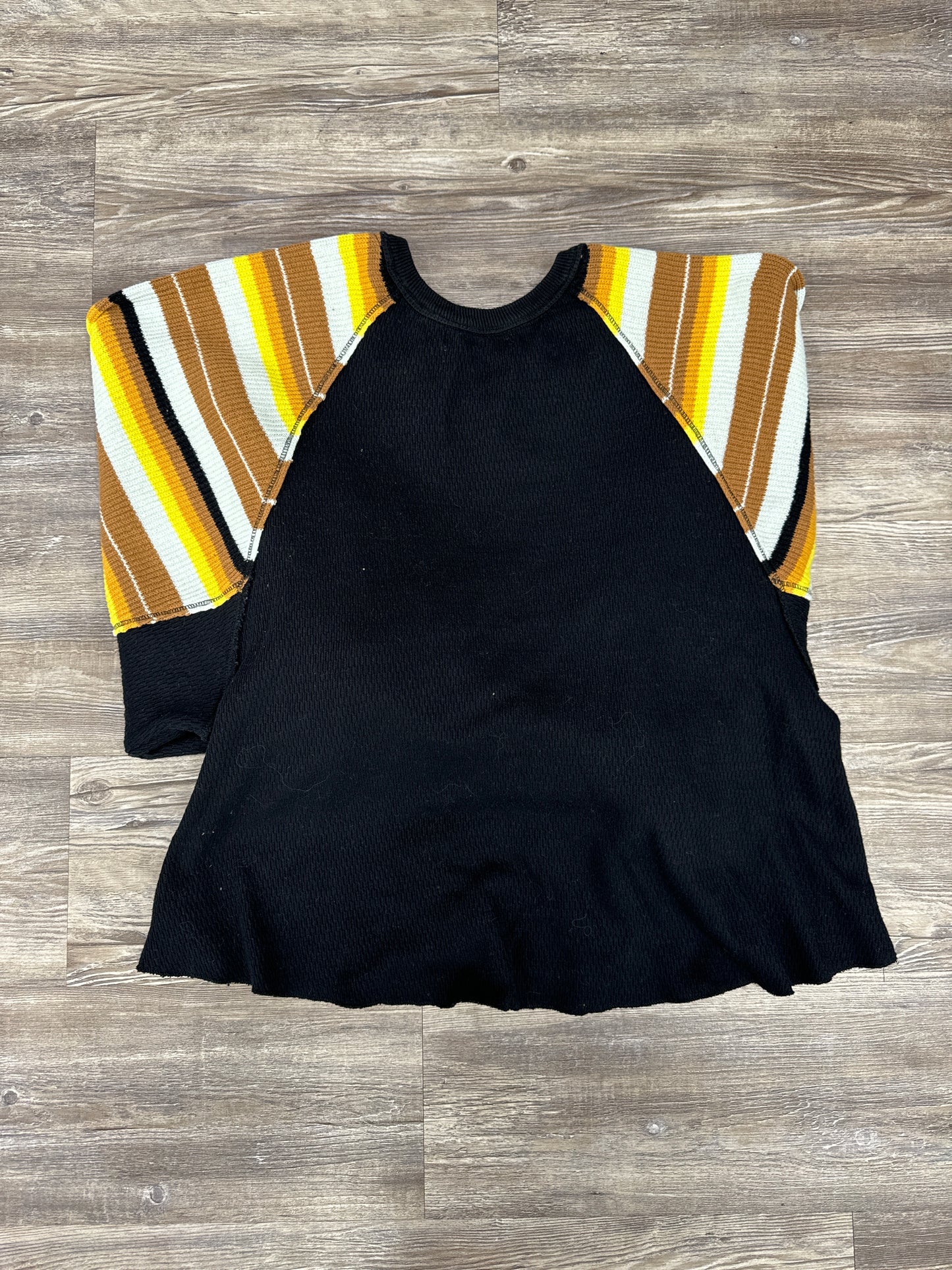 Top Long Sleeve By We The Free In Black, Size: M