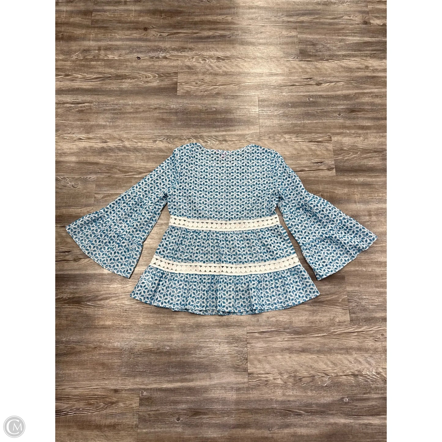 Top 3/4 Sleeve Designer By Lilly Pulitzer In Blue & White, Size: Xs