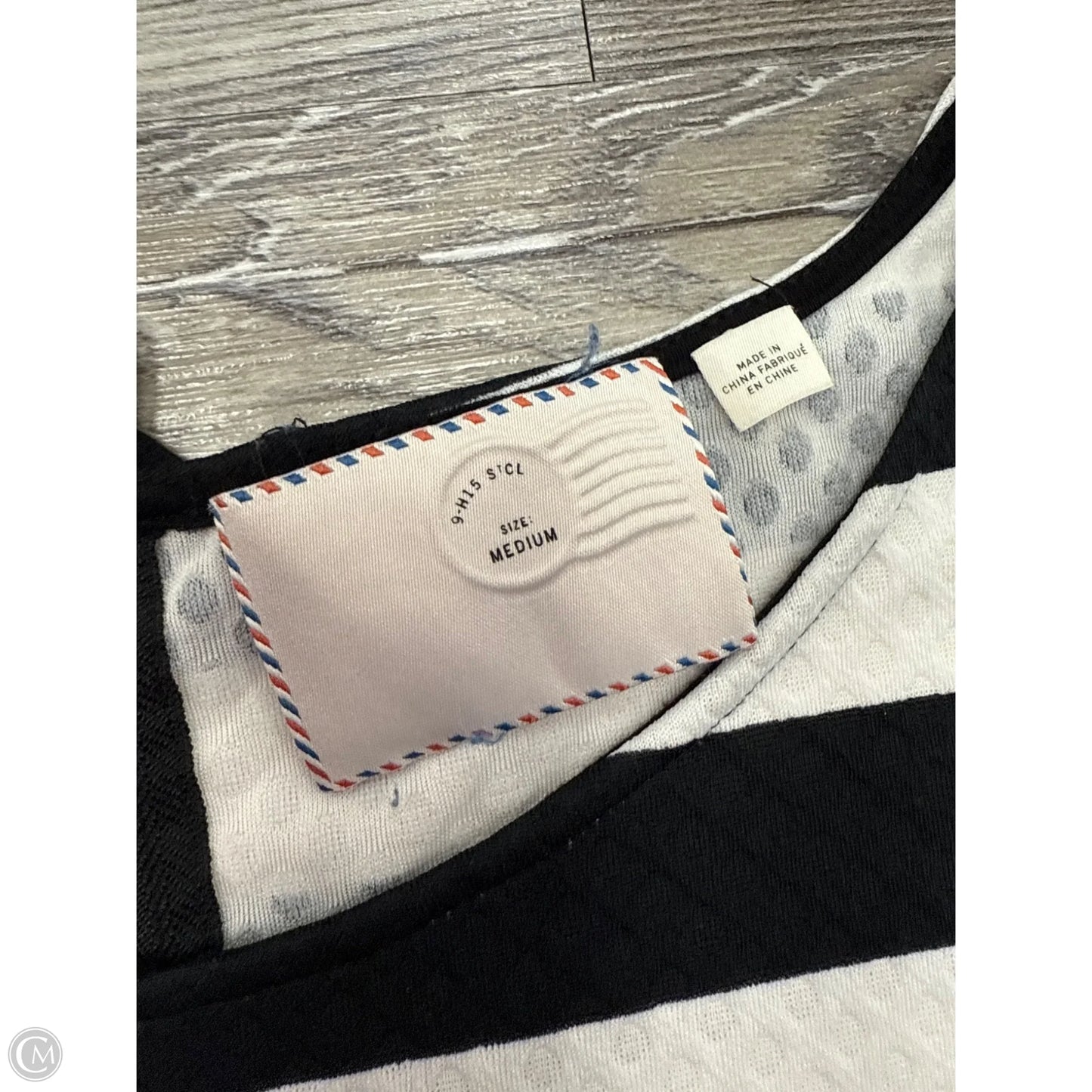 Top Short Sleeve By Anthropologie In Black & White, Size: M