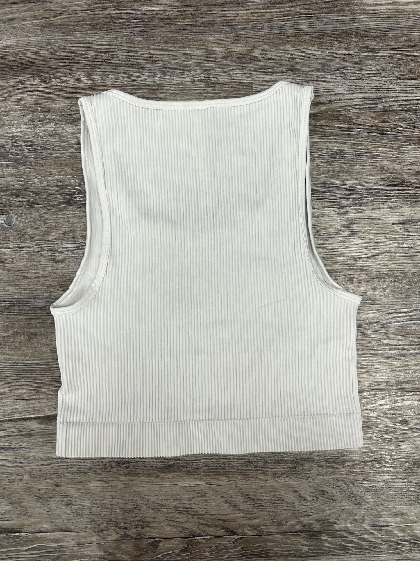 White Top Sleeveless Babaton, Size L