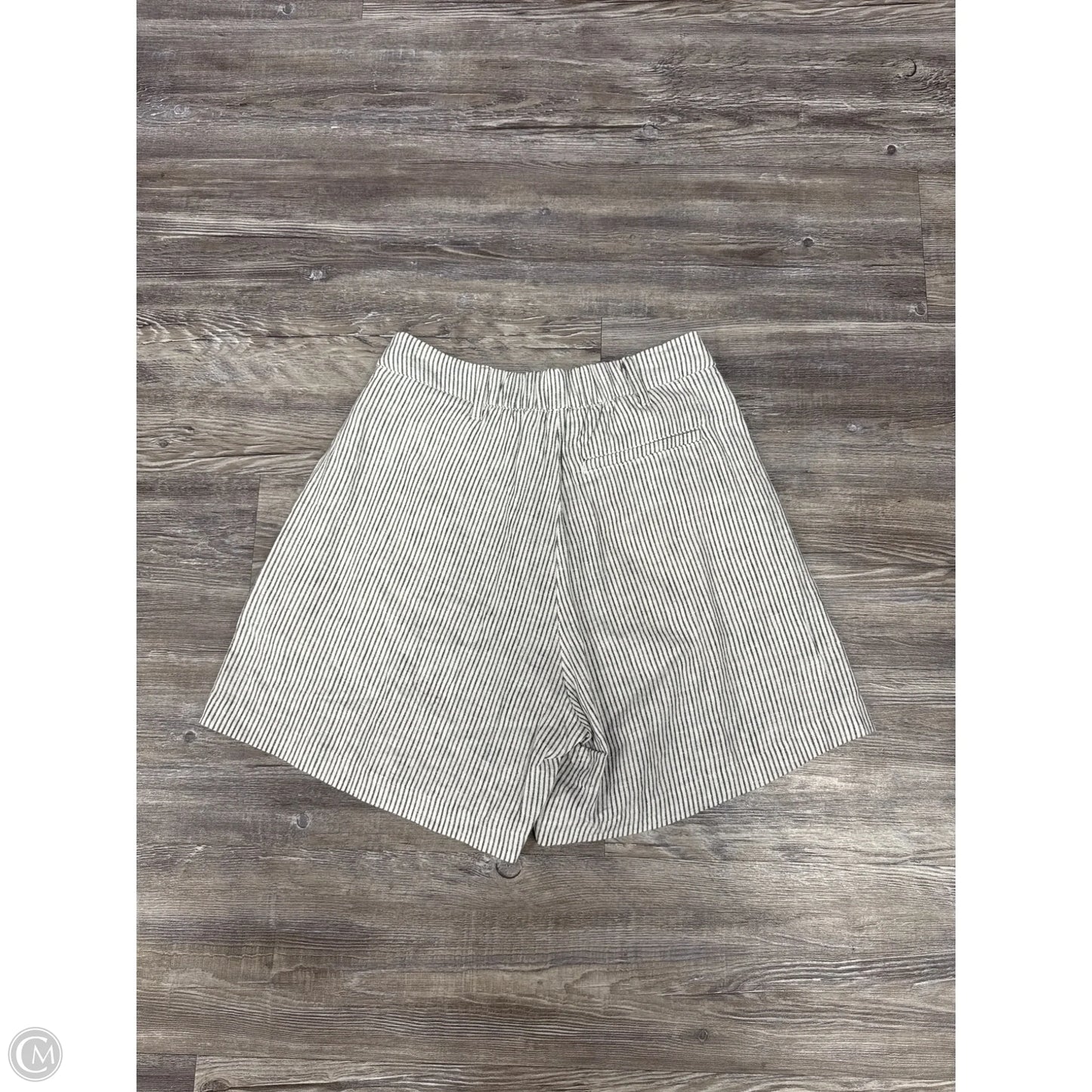 Shorts By Old Navy In Striped Pattern, Size: S