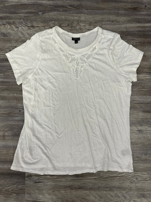 Top Short Sleeve By Torrid In White, Size: 1x