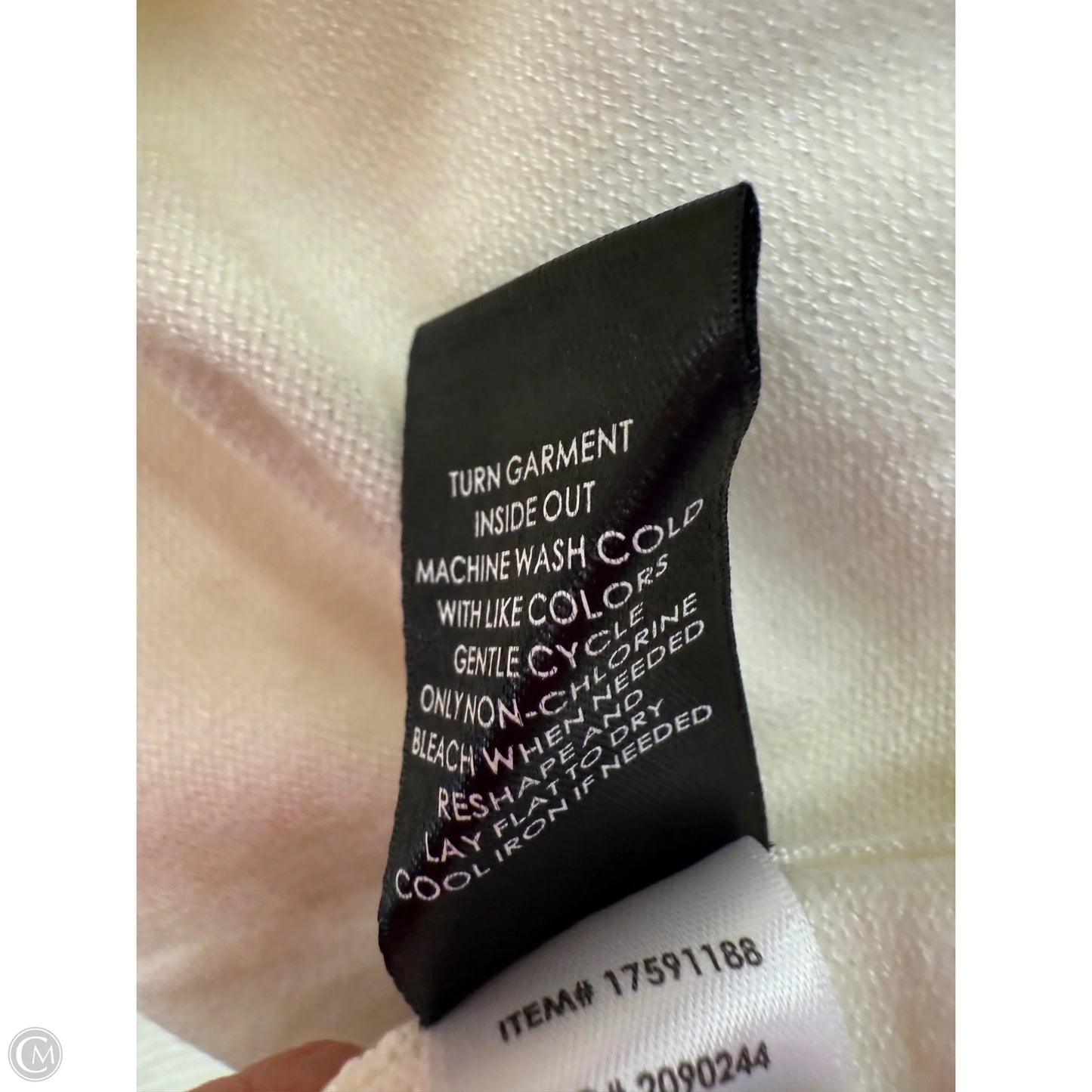 Sweater Cardigan By Torrid In White, Size: 1x