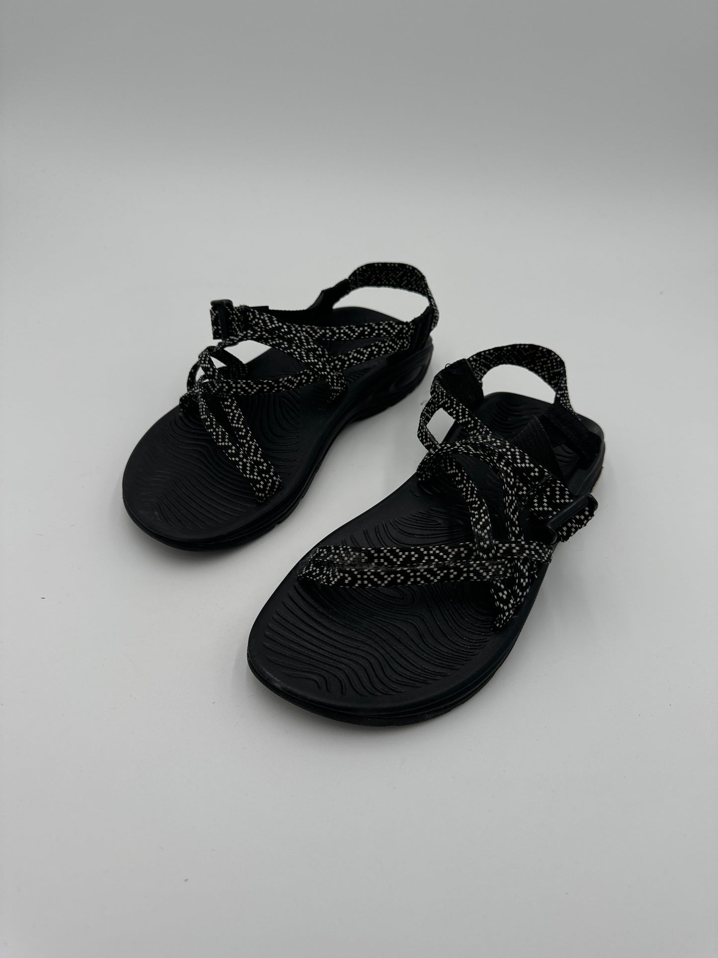 Sandals Flats By Chacos In Black, Size: 8