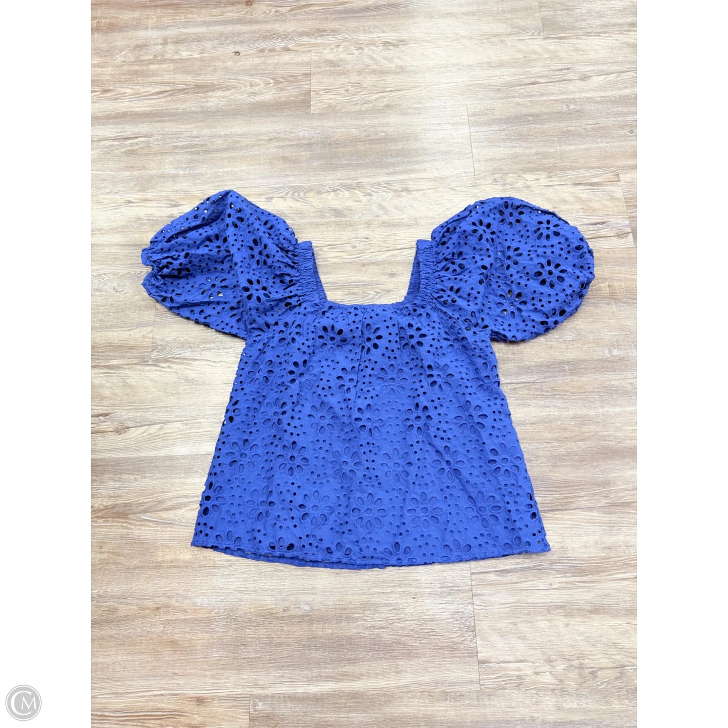 Top Short Sleeve Designer By Lilly Pulitzer In Blue, Size: S