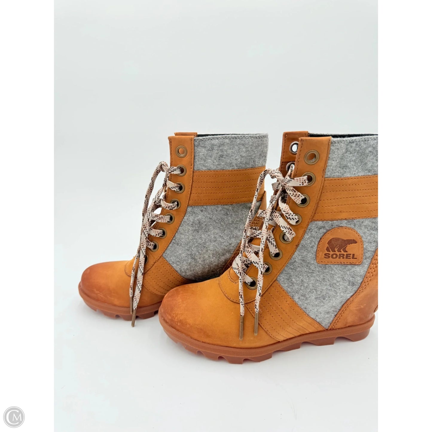 Boots Snow By Sorel In Grey & Tan, Size: 7.5