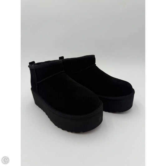 Boots Designer By Ugg In Black, Size: 8
