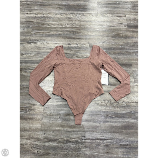 Athletic Top Long Sleeve Collar By Lululemon In Mauve, Size: L