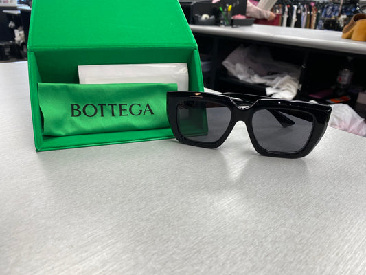 Sunglasses Luxury Designer By Bottega Veneta