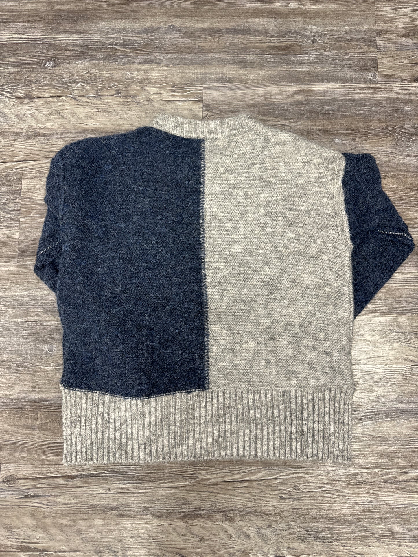 Sweater By Line & Dot In Blue & Grey, Size: M