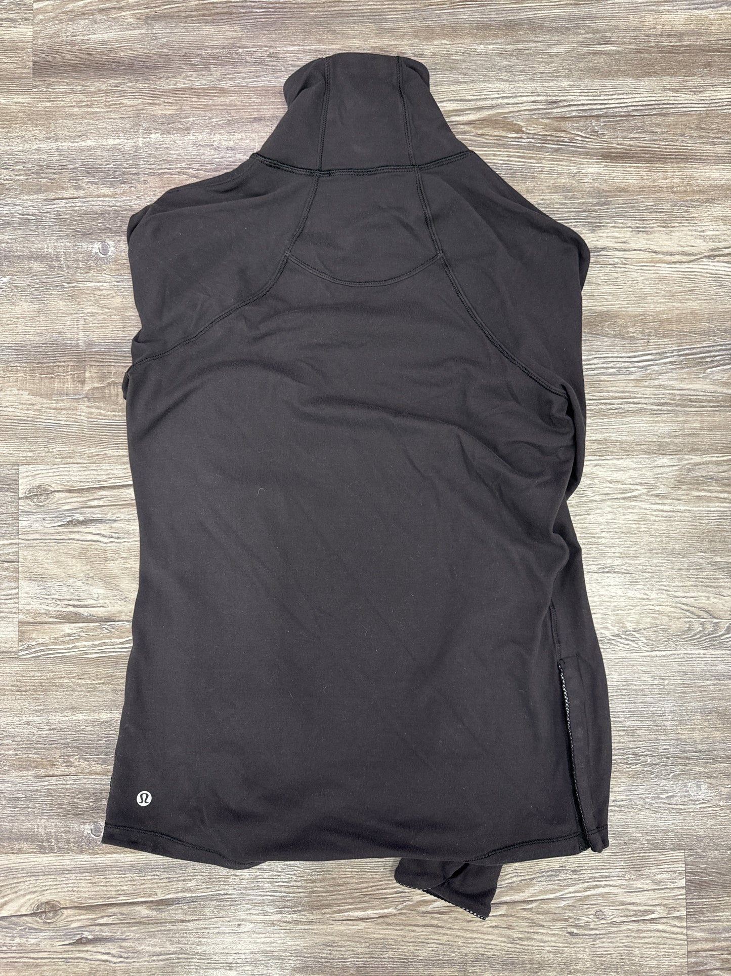 Athletic Top Long Sleeve Crewneck By Lululemon In Black, Size: M