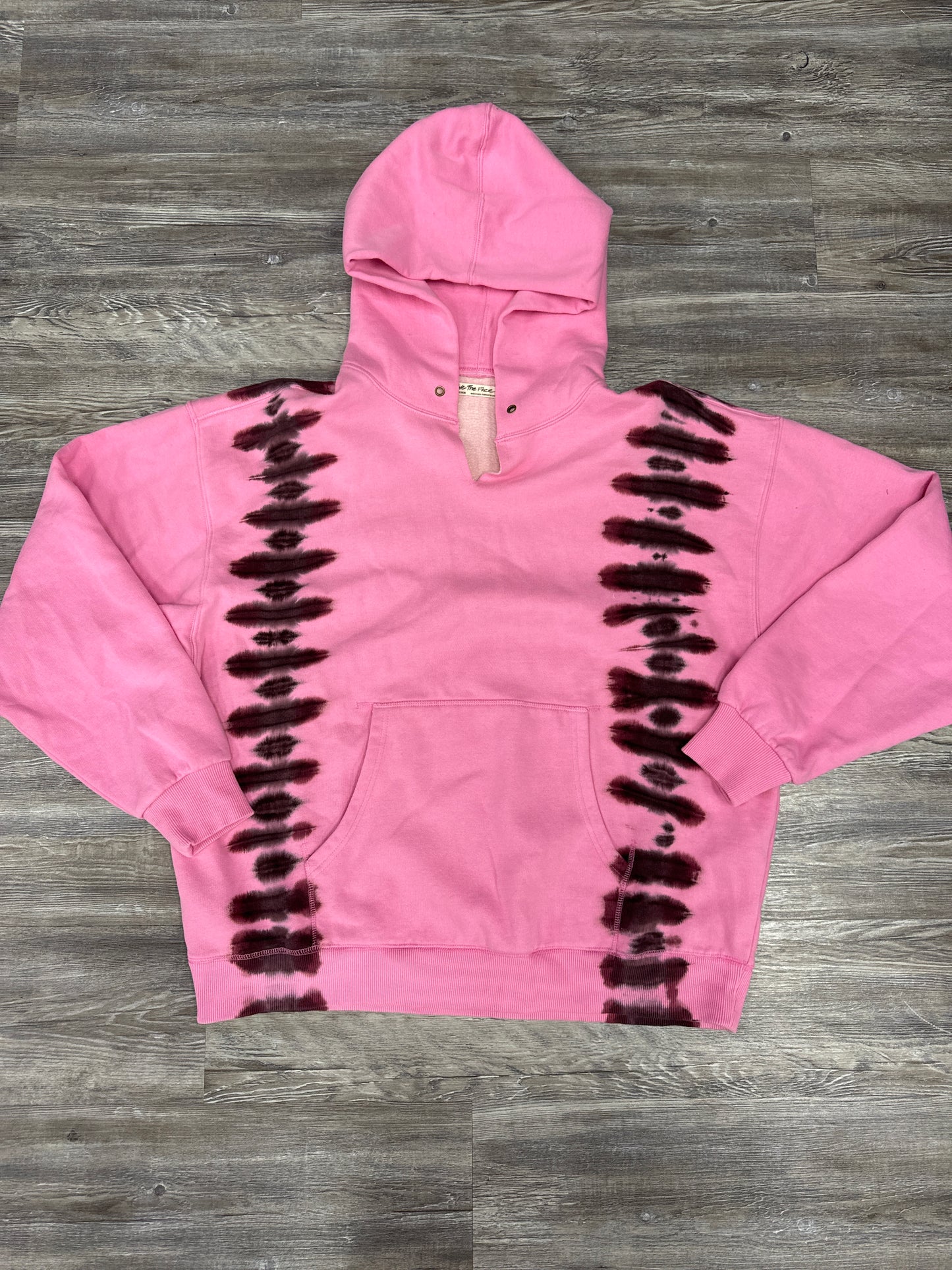 Sweatshirt Hoodie By We The Free In Pink & Red, Size: M