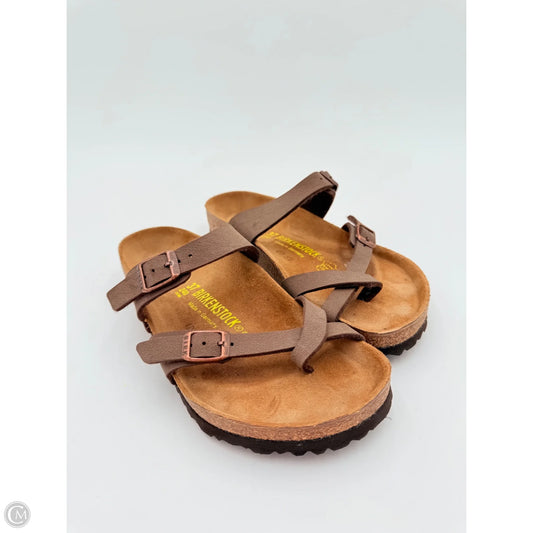 Sandals Flats By Birkenstock In Brown, Size: 8