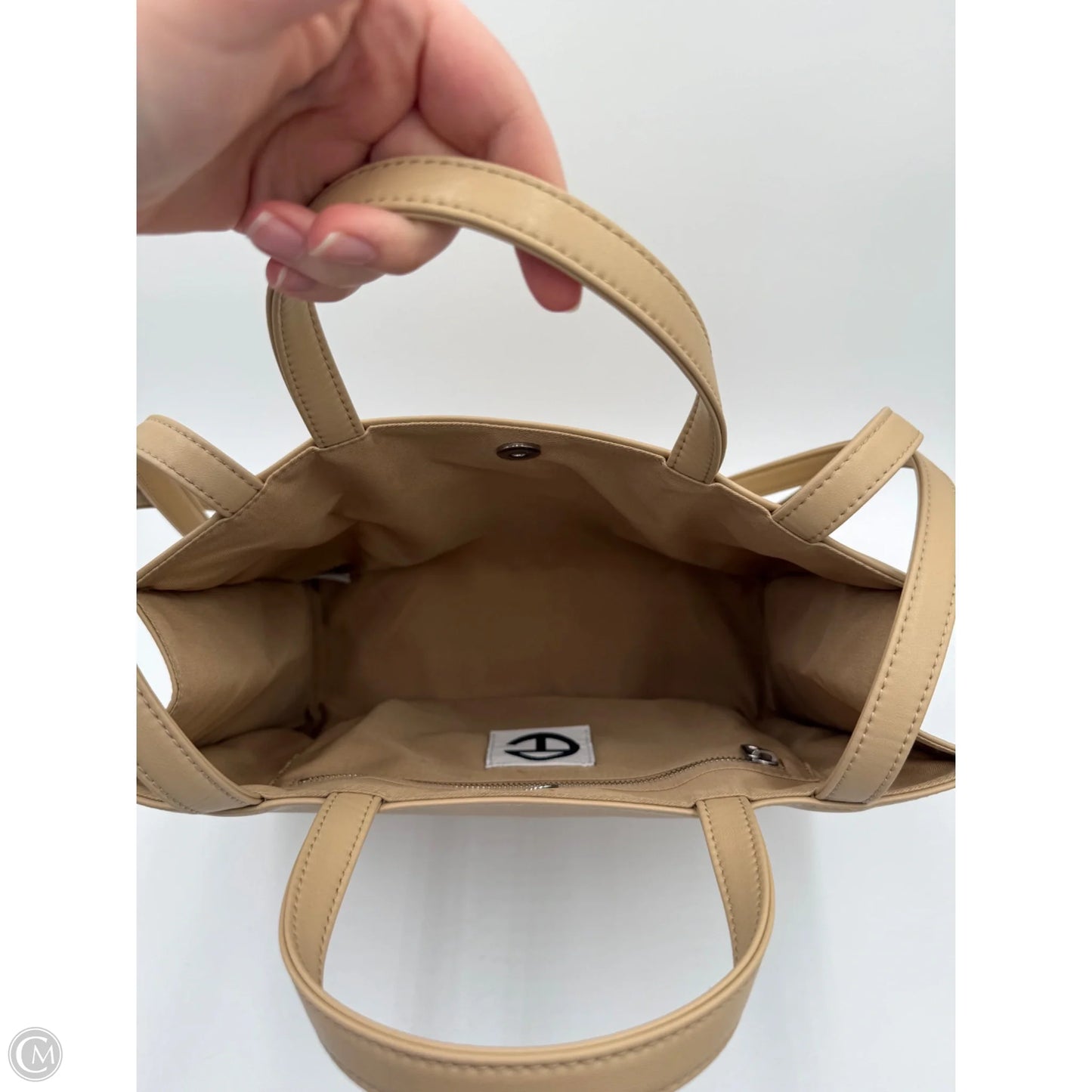 Handbag Designer By Telfar, Size: Medium