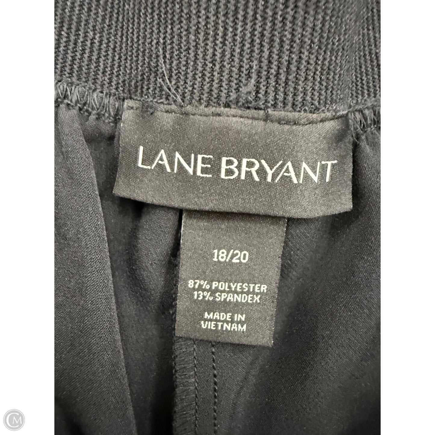 Pants Cropped By Lane Bryant In Black, Size: 18