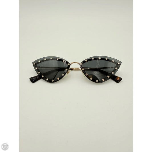 Sunglasses Designer By Valentino-mario