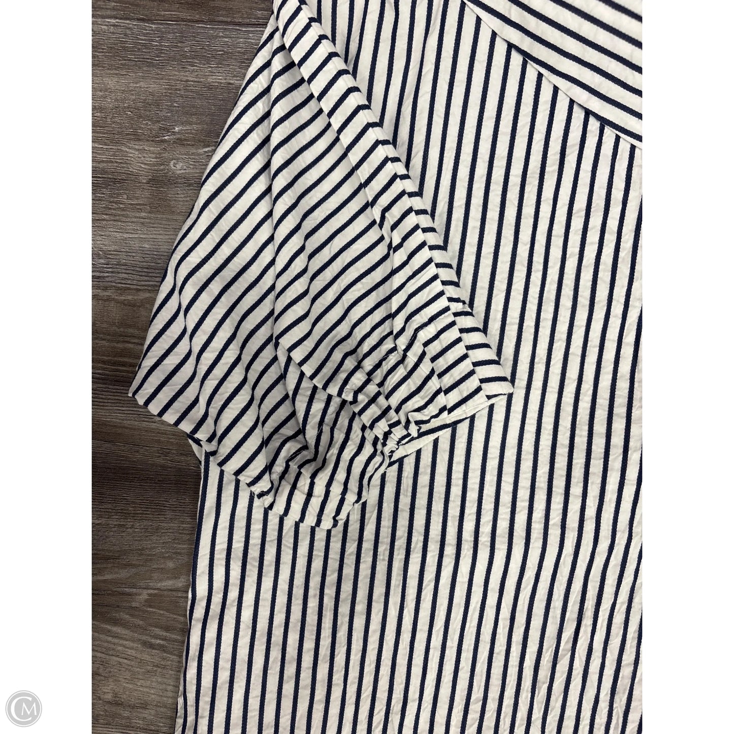 Dress Casual Short By Finley In Blue & Cream, Size: L