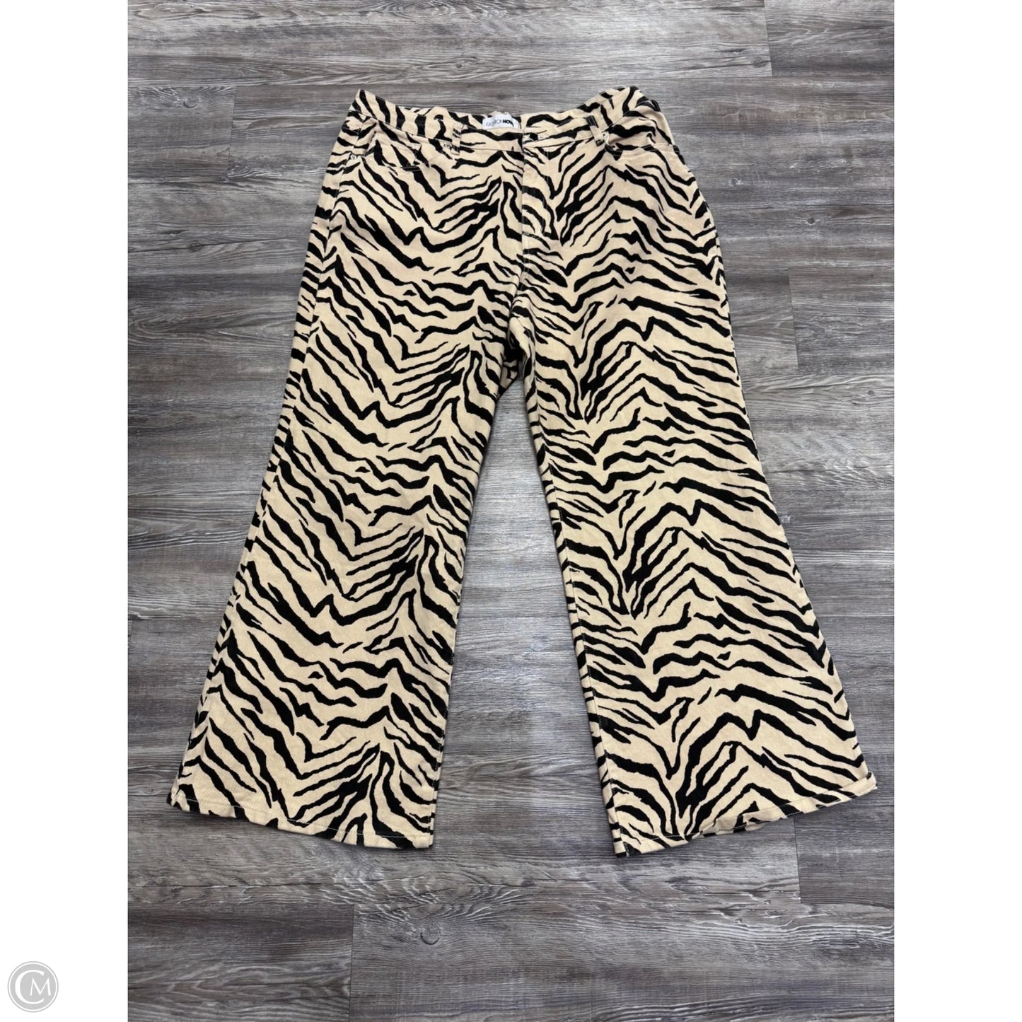 Jeans Flared By Fashion Nova In Animal Print, Size: 22