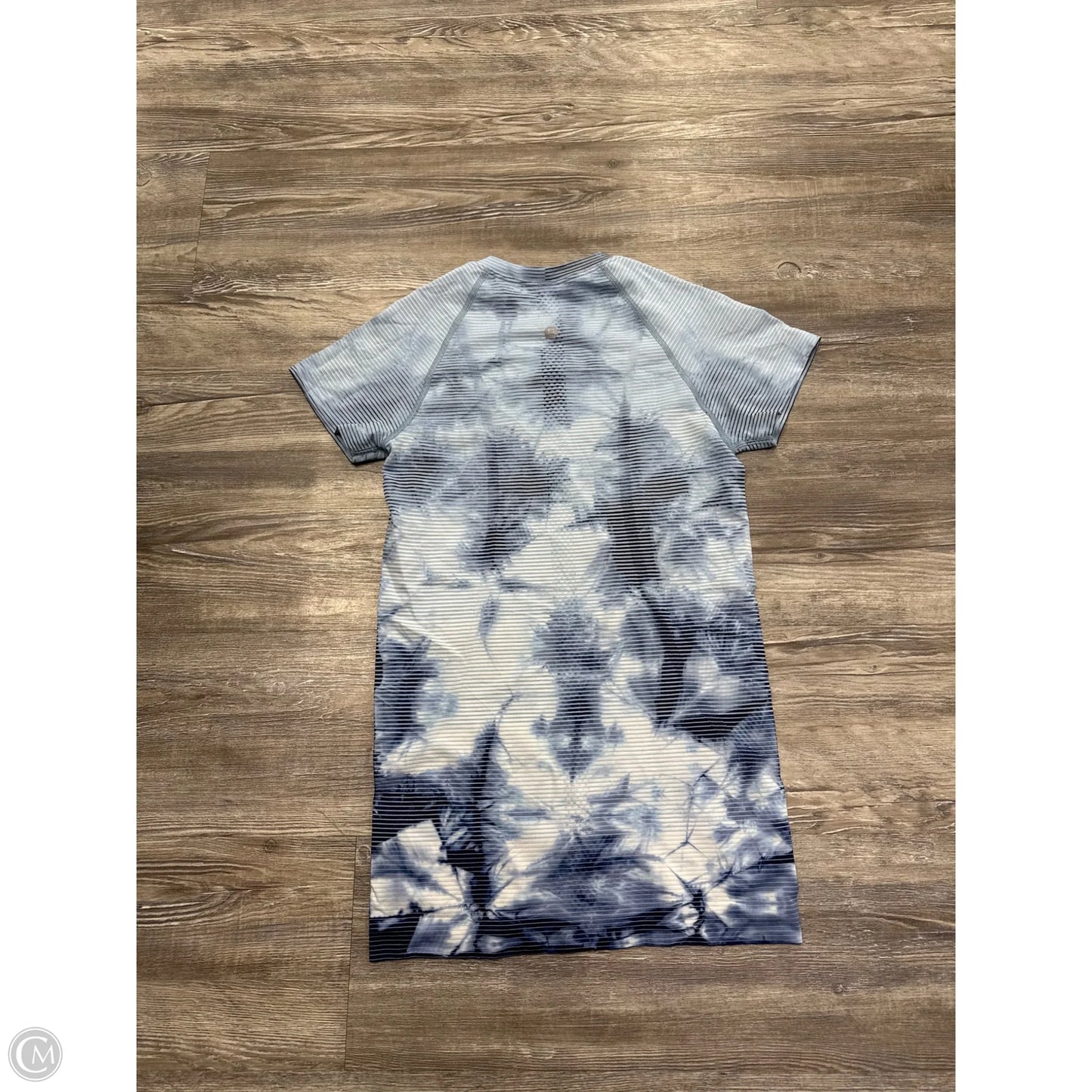 Athletic Top Short Sleeve By Lululemon In Blue, Size: 4