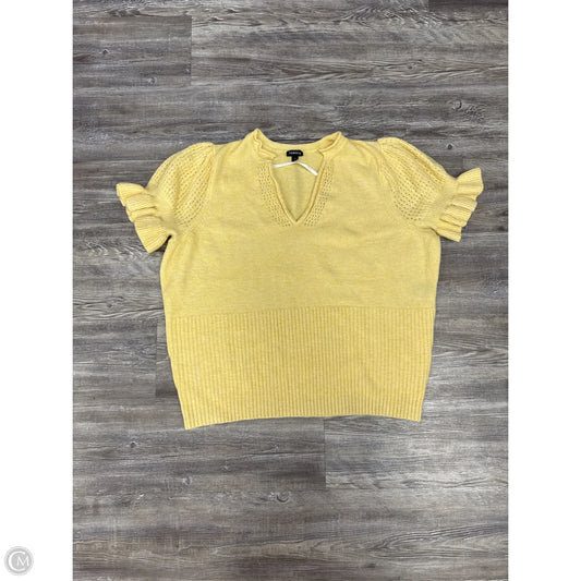 Top Short Sleeve By Torrid In Yellow, Size: 3x