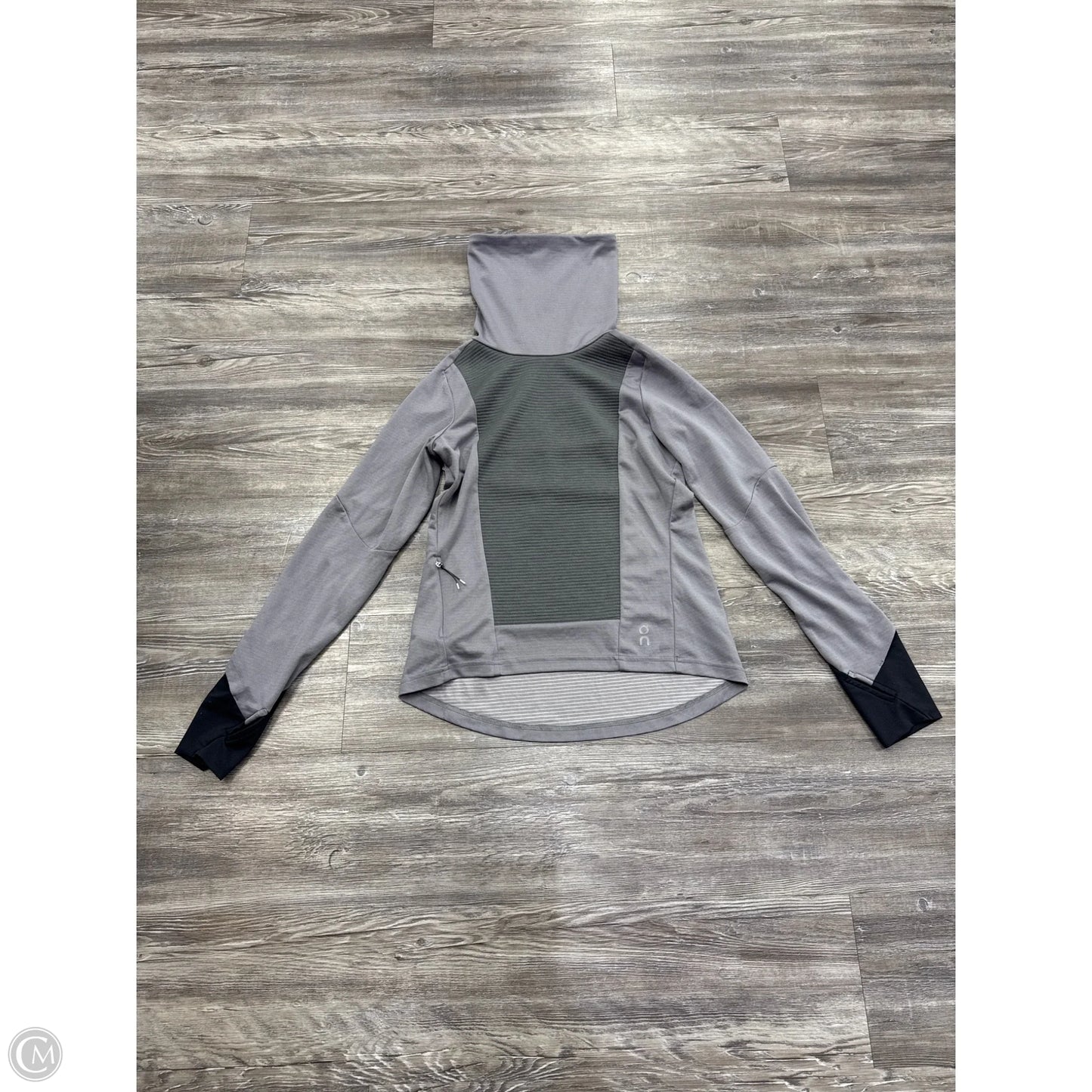 Athletic Top Long Sleeve Collar By On Cloud In Grey & Purple, Size: Xs