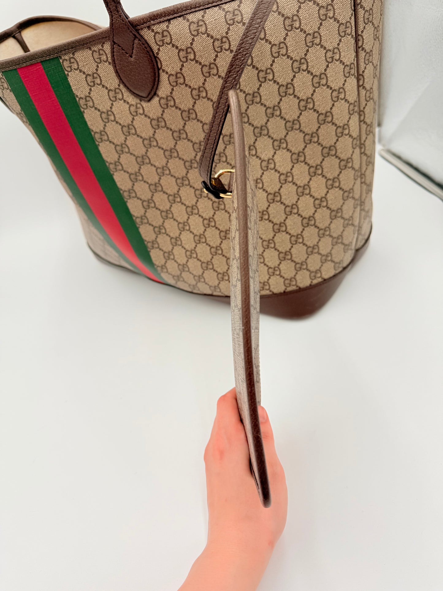 Handbag Luxury Designer By Gucci In Beige, Size:Large