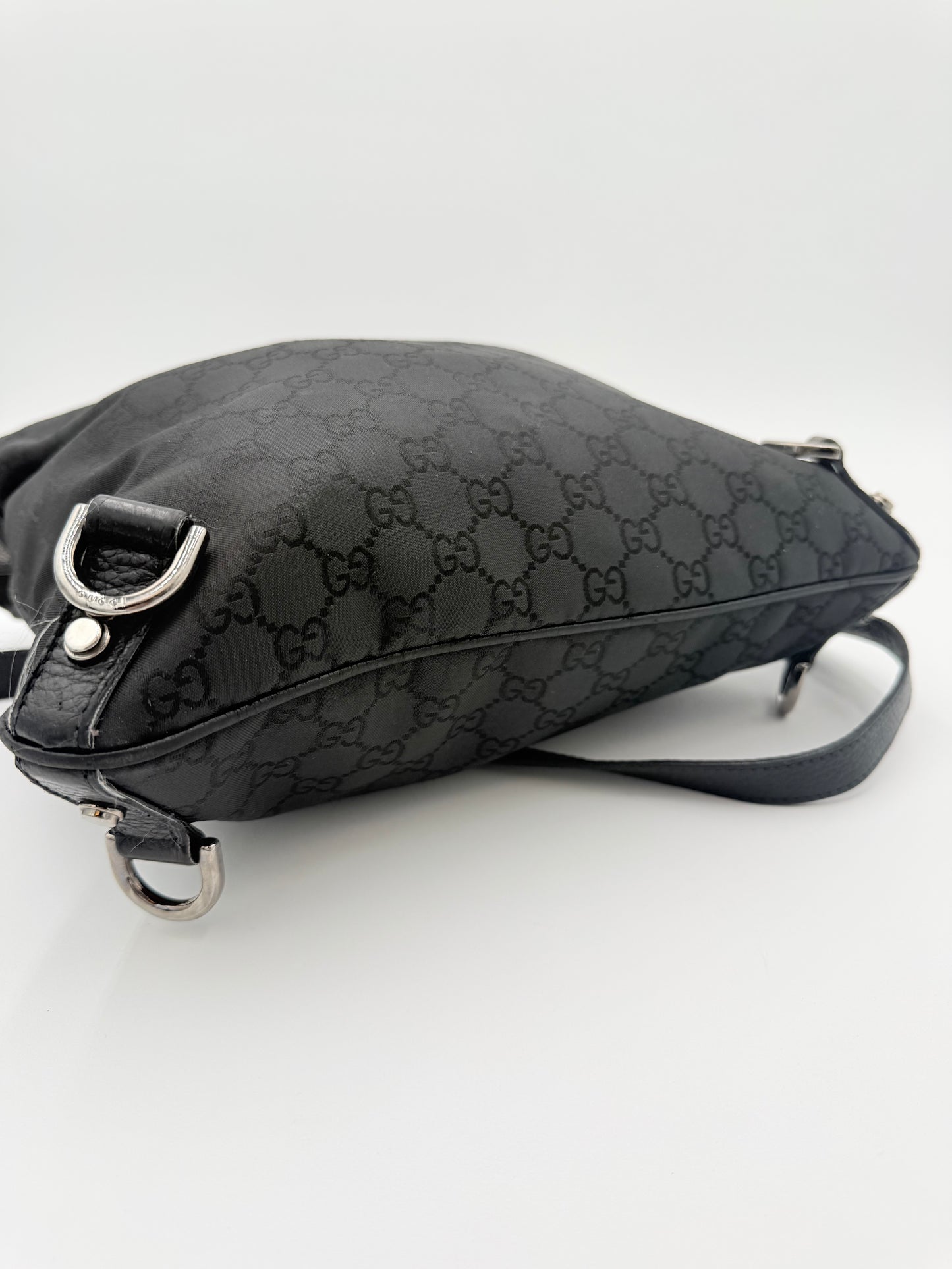 Crossbody Luxury Designer By Gucci In Black, Size:Medium