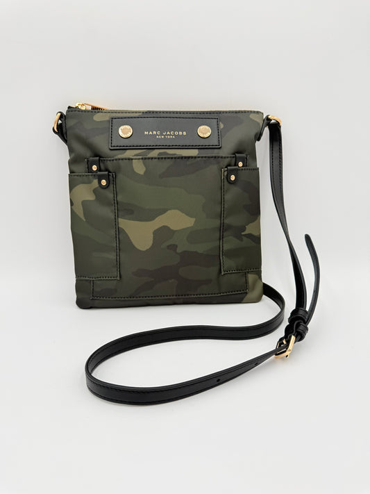 Crossbody Luxury Designer By Marc Jacobs In Camouflage Print, Size:Medium