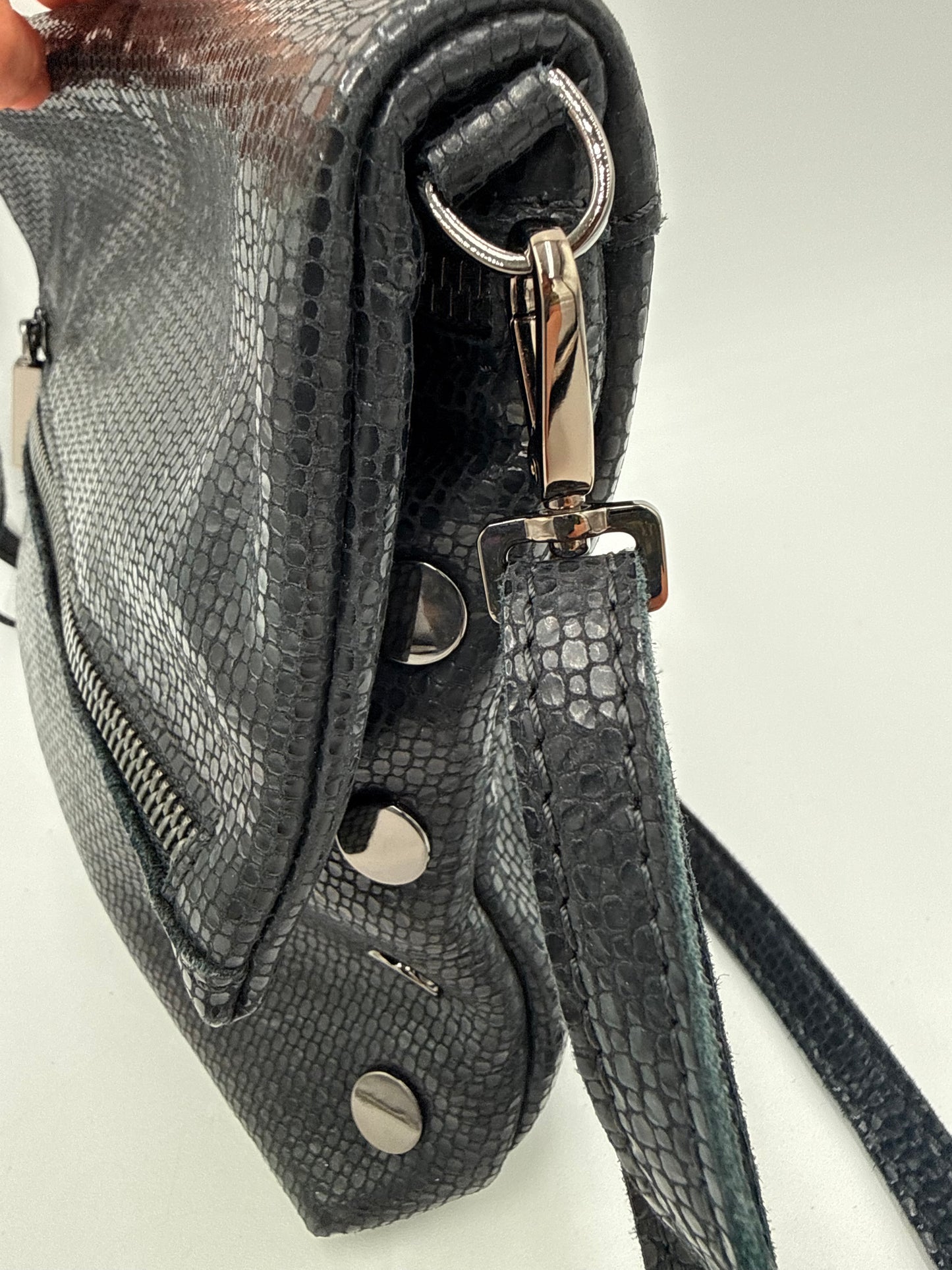 Crossbody By Hammitt, Size: Medium