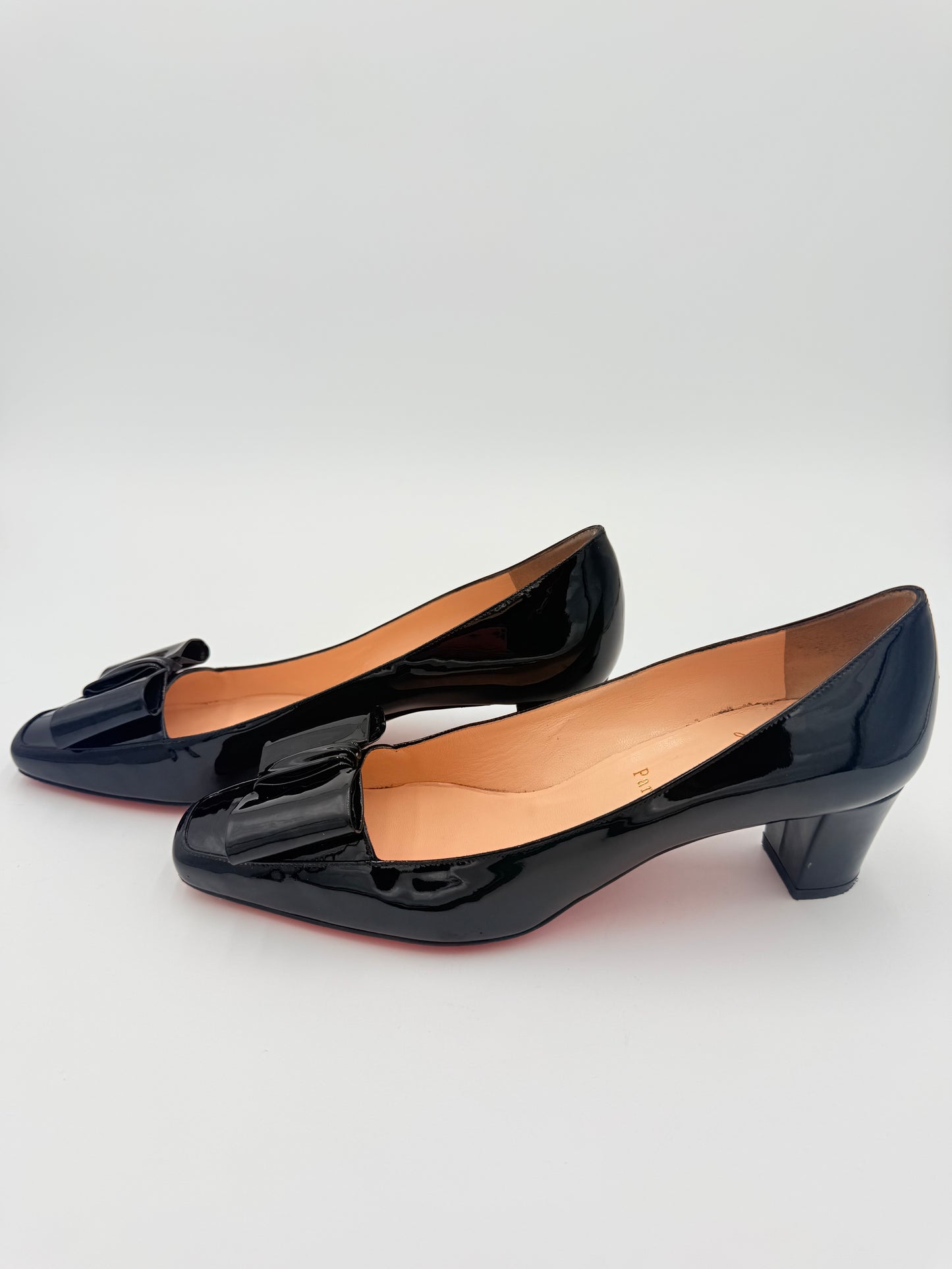 Shoes Luxury Designer By Christian Louboutin In Black, Size: 10