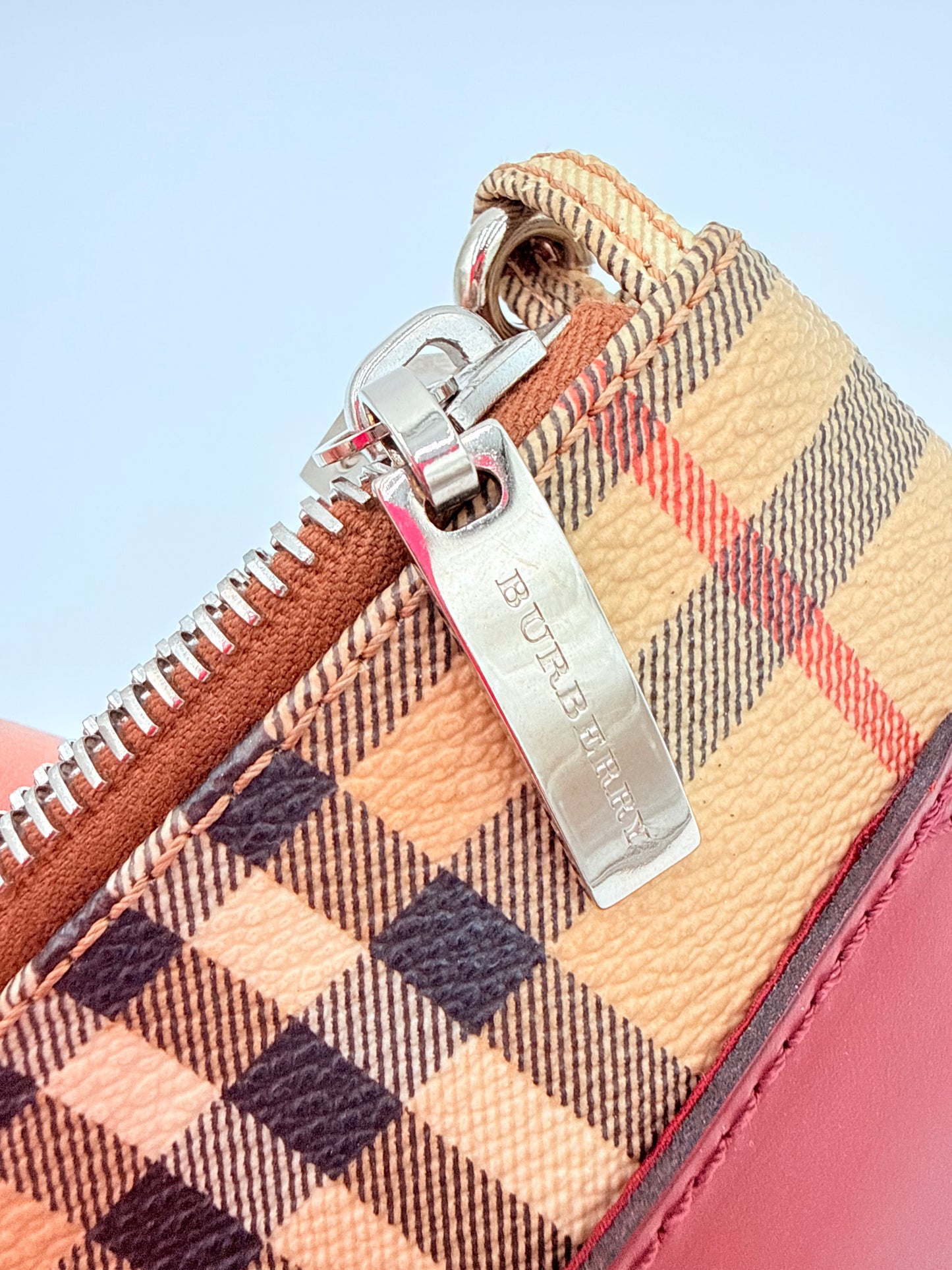 Handbag Luxury Designer By Burberry In Plaid Pattern, Size:Small