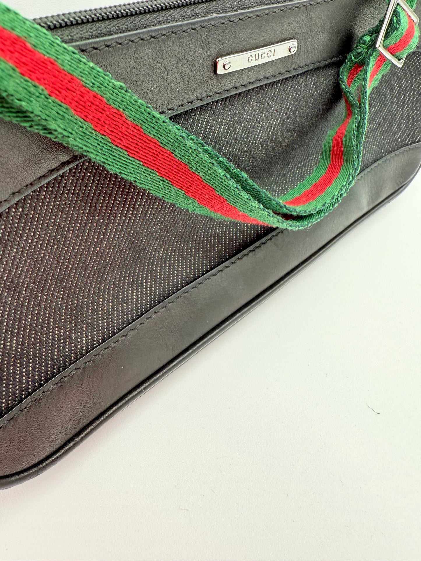 Handbag Luxury Designer By Gucci In Black, Size:Small